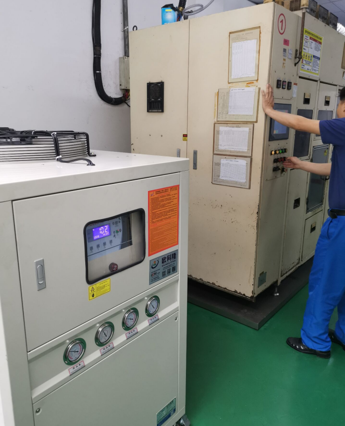 超聲波清洗機冷水機配套案例